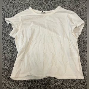 White cropped tee